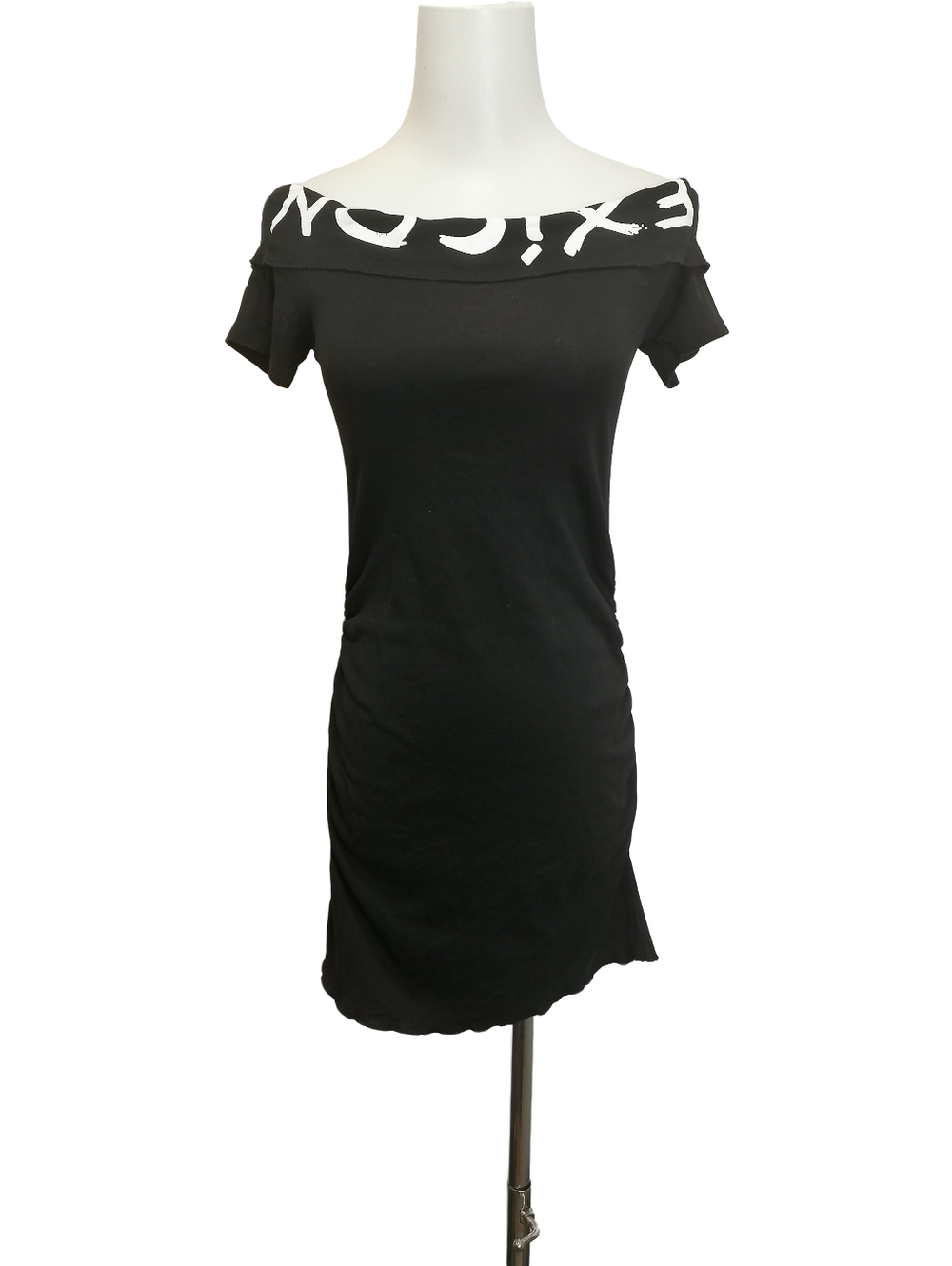 🐨Black Off-Shoulder Short Sleeve Dress with White Accent